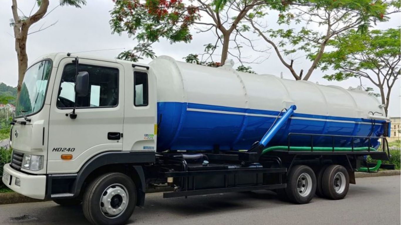 Hút Hầm Cầu Xã Mỹ Lộc Khi Bồn Cầu Bắt Đầu Xả Chậm, Có Mùi Hôi