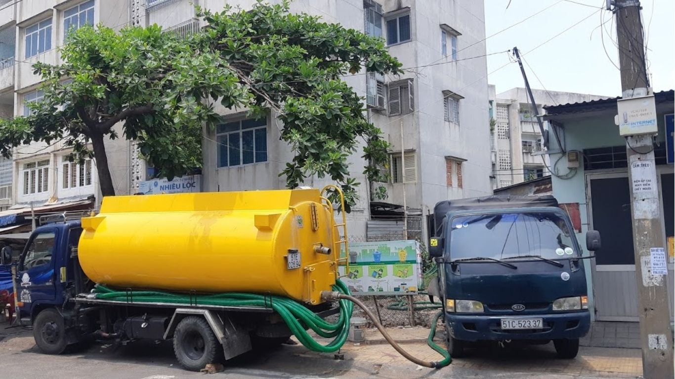 Hút Hầm Cầu Xã Sơn Đông Nhanh Gọn, Báo Giá Rõ Ràng