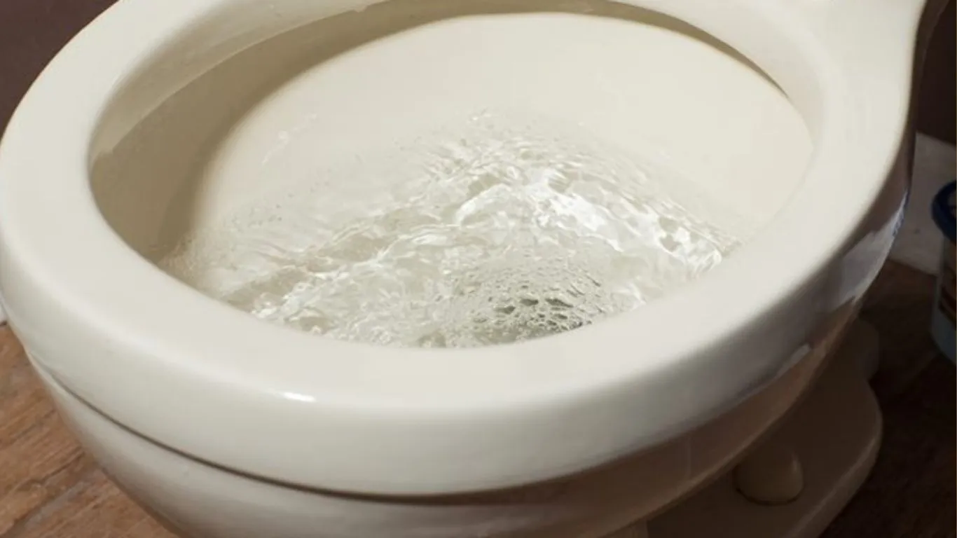 Nguyên Nhân Bồn Cầu Thoát Nước Chậm Và Cách Xử Lý