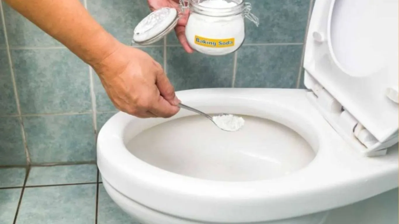 Thông Bồn Cầu Bằng Baking Soda Đơn Giản Tại Nhà
